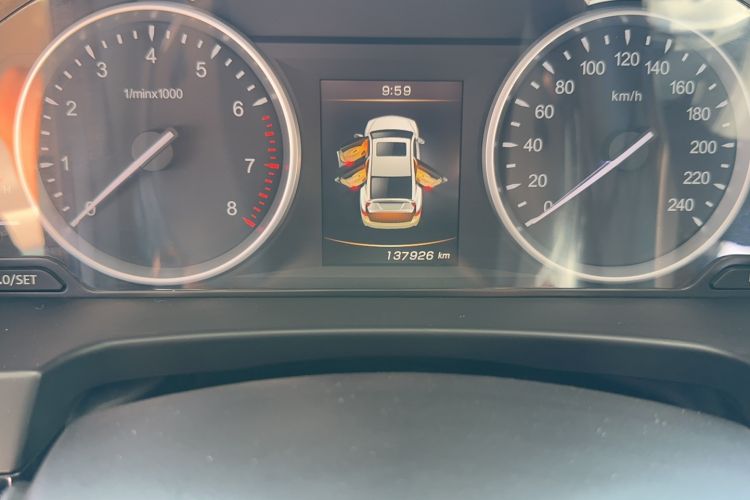 Used Geely Auto Emgrand GT 2015 2.4L Comfort Model Odometer Close Up