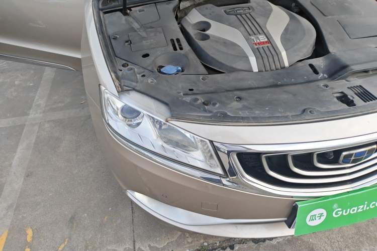 Used Geely Auto Emgrand GT 2015 1.8T Comfort Model Right Front Headlight