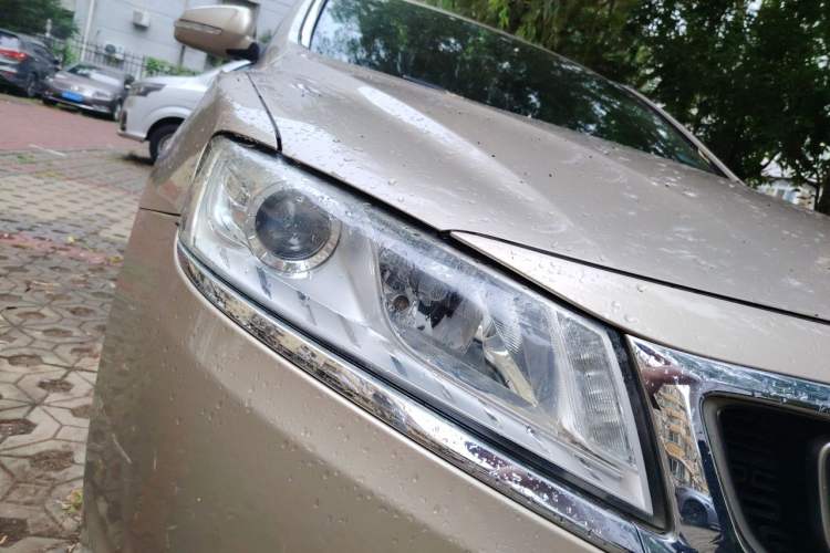 Used Geely Auto Emgrand GT 2015 2.4L Luxury Model Right Front Headlight