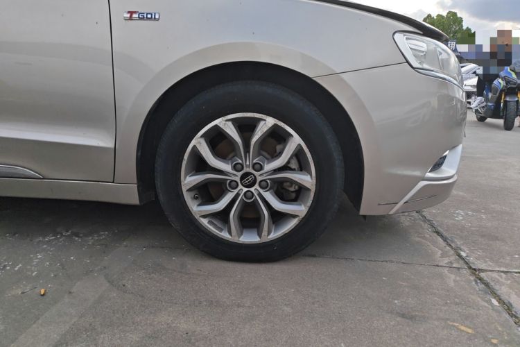 Used Geely Auto Emgrand GT 2015 1.8T Comfort Model Right Front Wheel Hub