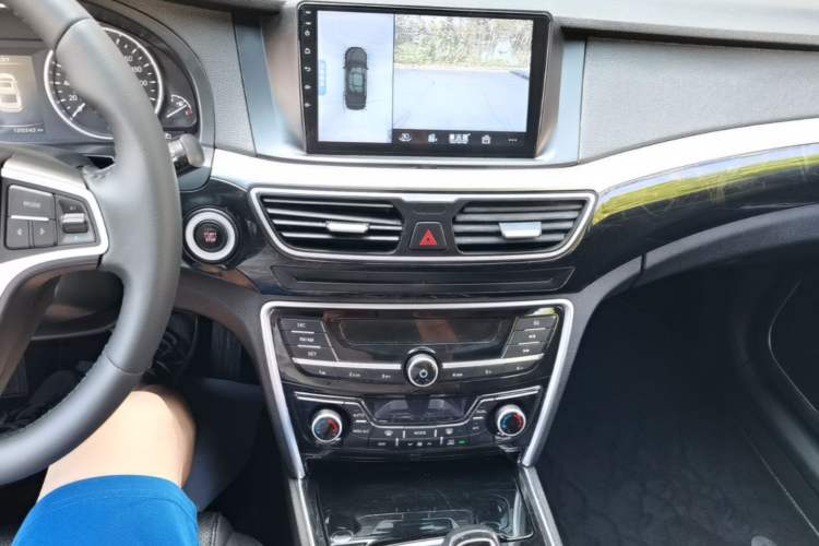 Used Geely Auto Emgrand GT 2016 1.8T Comfort Model Audio And AC Panel