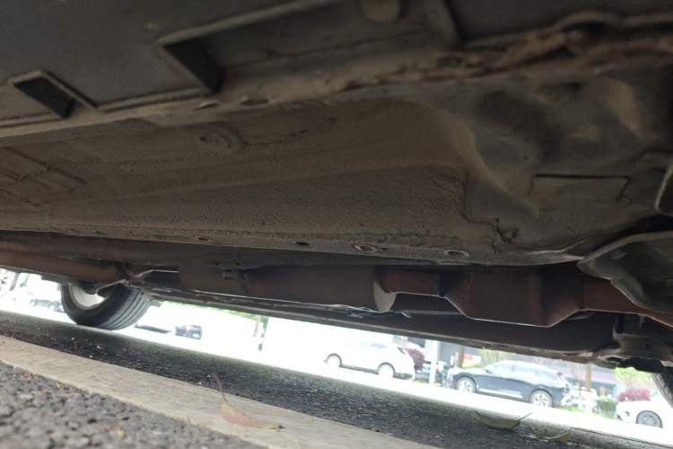 Used Geely Auto Emgrand GT 2016 2.4L Zunya Model Chassis Front Right
