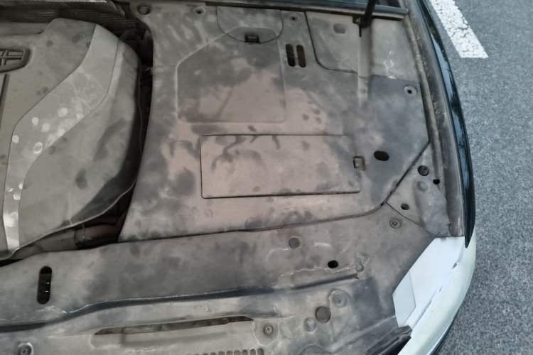 Used Geely Auto Emgrand GT 2016 1.8T Zunya Model Engine Bay Left