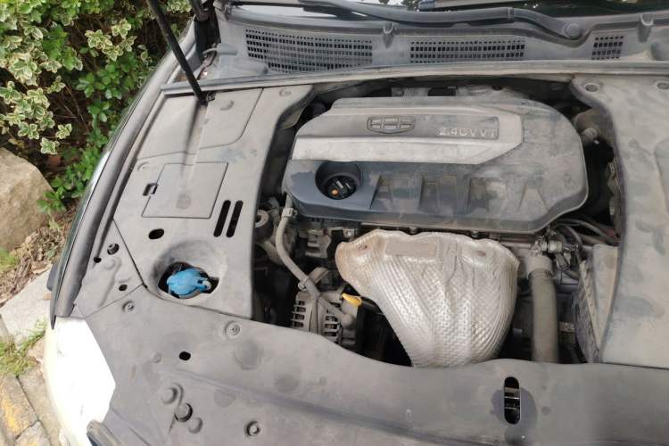 Used Geely Auto Emgrand GT 2016 2.4L Zunya Model Engine Bay Right