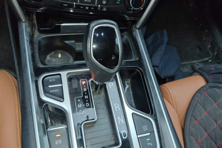 Used Geely Auto Emgrand GT 2016 2.4L Zunya Model Gear Lever