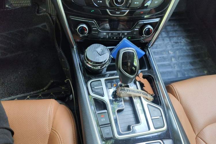 Used Geely Auto Emgrand GT 2016 2.4L Zunya Model Gear Lever