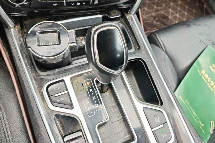 Used Geely Auto Emgrand GT 2016 1.8T Zunya Model Gear Lever