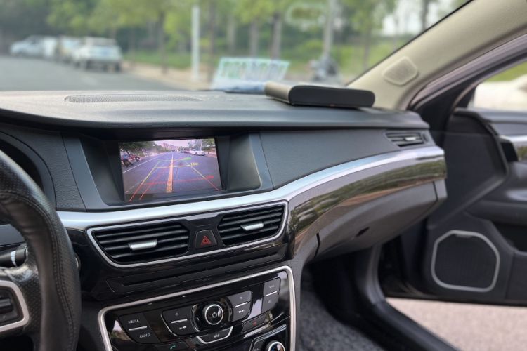 Used Geely Auto Emgrand GT 2016 1.8T Zunya Model Interior 7