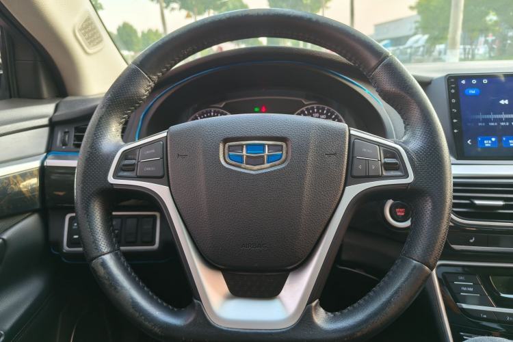 Used Geely Auto Emgrand GT 2016 1.8T Comfort Model Interior 9