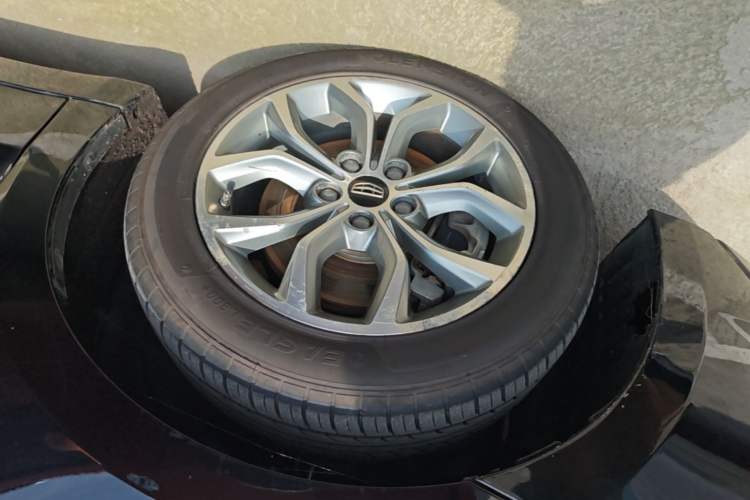Used Geely Auto Emgrand GT 2016 1.8T Zunya Model Left Front Wheel Hub