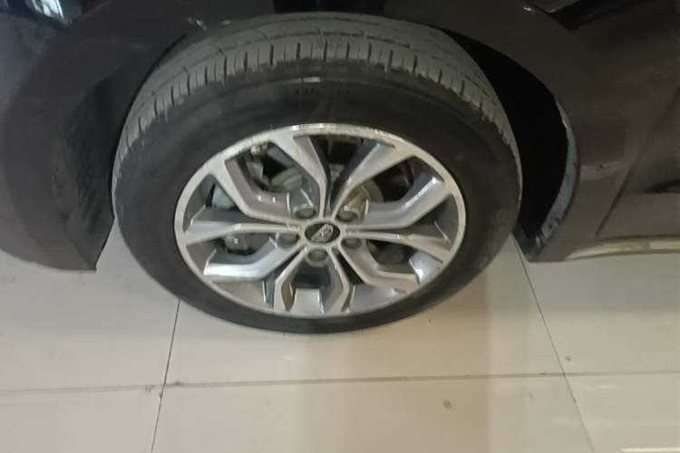 Used Geely Auto Emgrand GT 2016 1.8T Comfort Model Left Front Wheel Hub