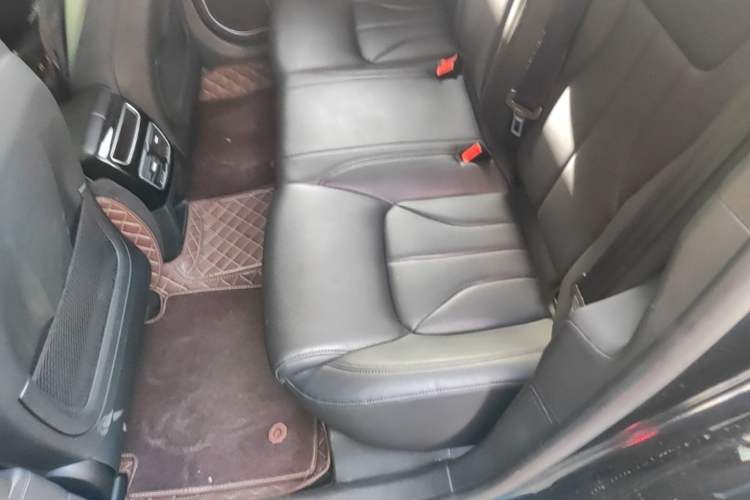 Used Geely Auto Emgrand GT 2016 2.4L Comfort Version Left Rear Seat