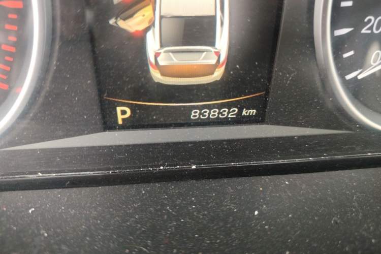 Used Geely Auto Emgrand GT 2016 2.4L Zunya Model Odometer Close Up