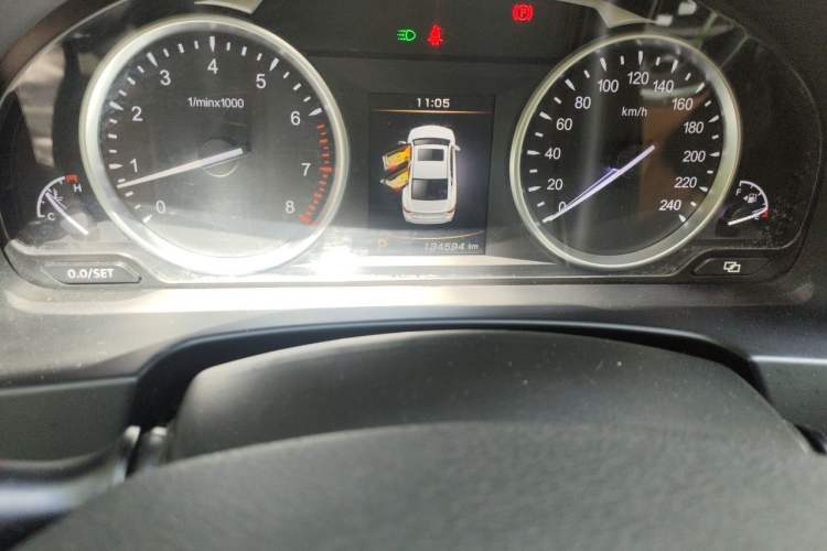 Used Geely Auto Emgrand GT 2016 2.4L Zunya Model Odometer Close Up