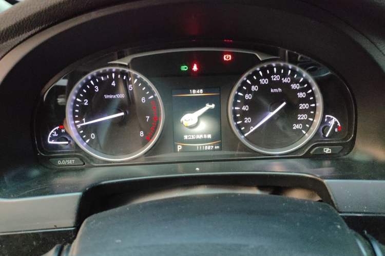 Used Geely Auto Emgrand GT 2016 2.4L Zunya Model Odometer Close Up