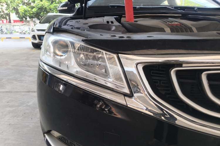 Used Geely Auto Emgrand GT 2016 1.8T Comfort Model Right Front Headlight