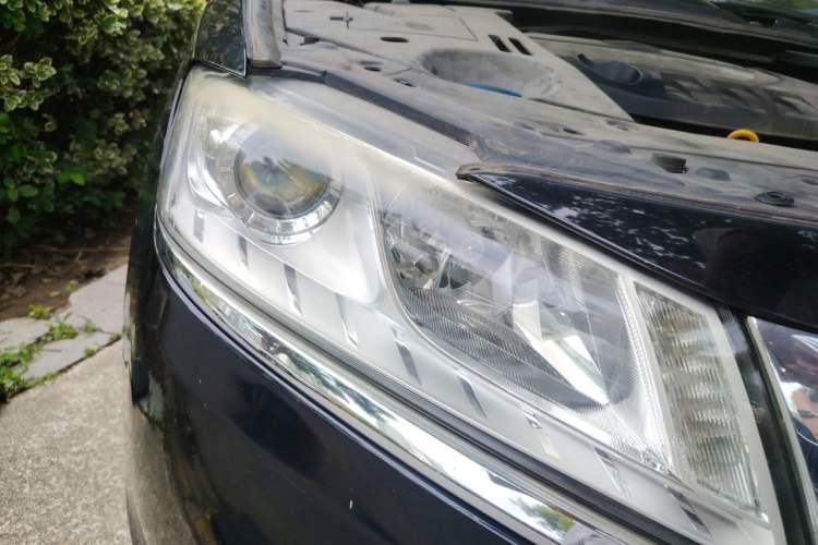 Used Geely Auto Emgrand GT 2016 2.4L Zunya Model Right Front Headlight