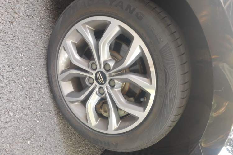Used Geely Auto Emgrand GT 2016 1.8T Zunya Model Right Front Wheel Hub