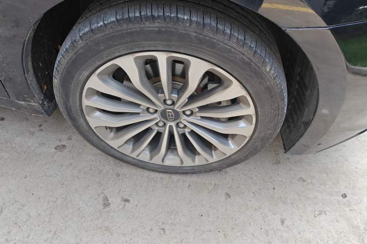 Used Geely Auto Emgrand GT 2016 1.8T Zunya Model Right Front Wheel Hub