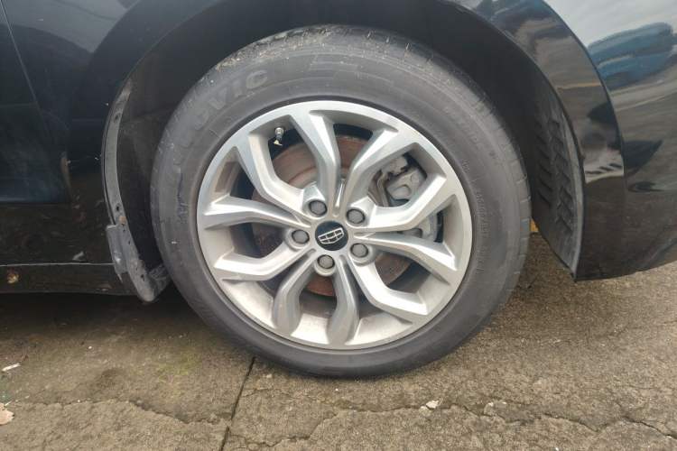 Used Geely Auto Emgrand GT 2016 2.4L Zunya Model Right Front Wheel Hub