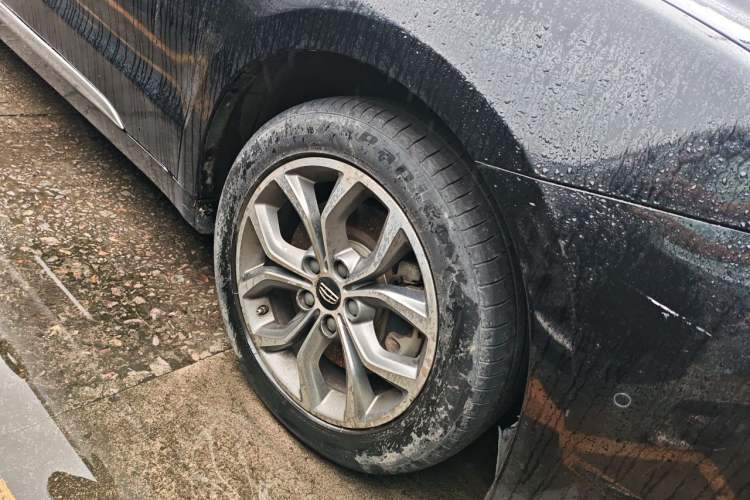 Used Geely Auto Emgrand GT 2016 1.8T Zunya Model Right Front Wheel Hub
