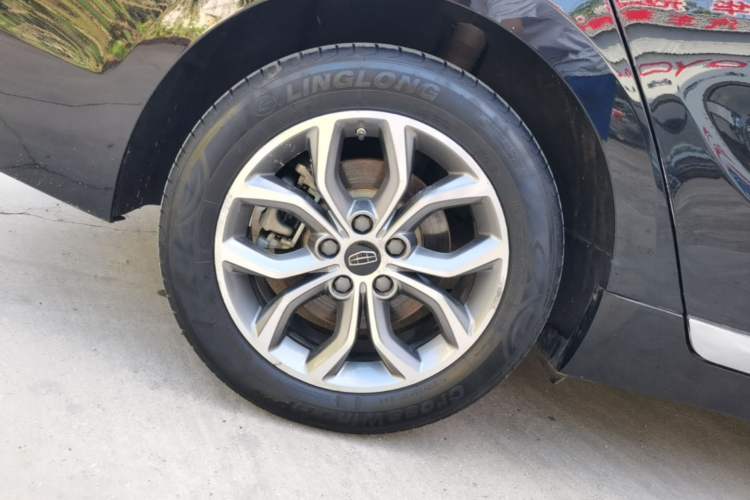Used Geely Auto Emgrand GT 2016 1.8T Comfort Model Right Rear Wheel Hub