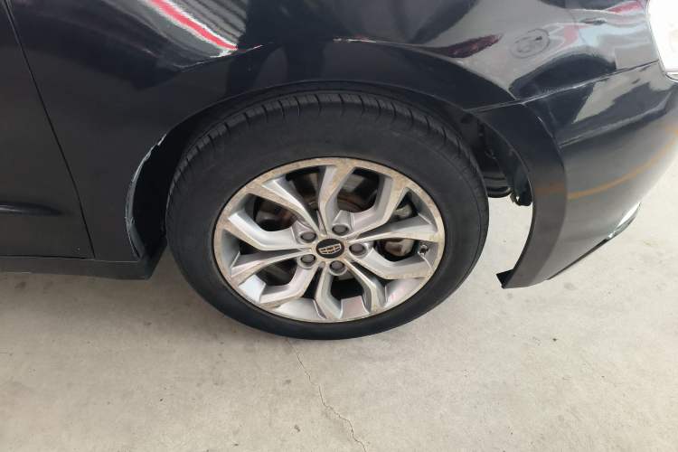 Used Geely Auto Emgrand GT 2016 2.4L Comfort Version Right Rear Wheel Hub
