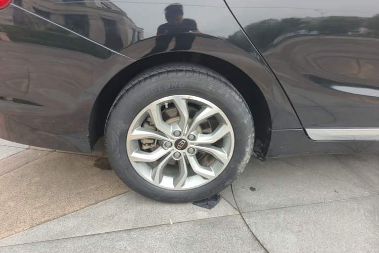 Used Geely Auto Emgrand GT 2016 1.8T Zunya Model Right Rear Wheel Hub
