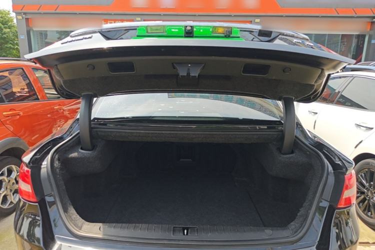 Used Geely Auto Emgrand GT 2016 1.8T Zunya Model Trunk
