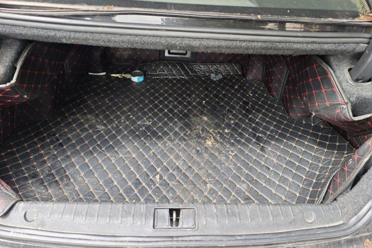 Used Geely Auto Emgrand GT 2016 2.4L Zunya Model Trunk