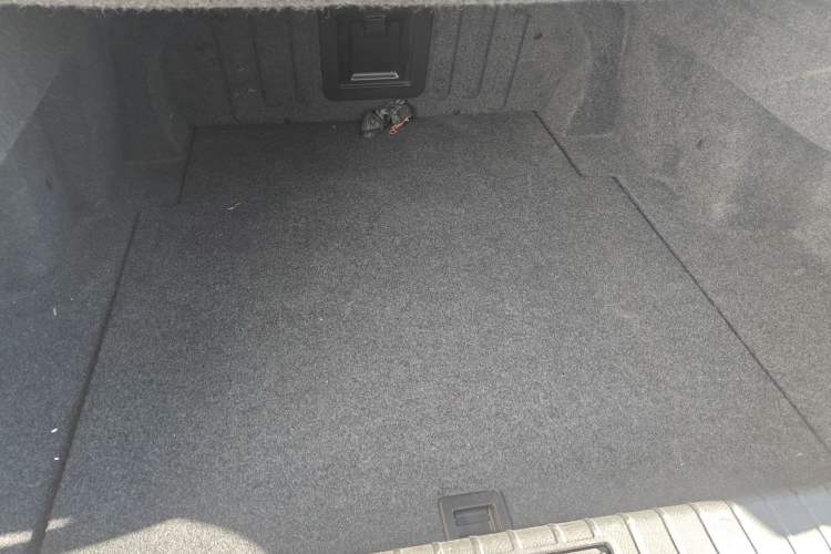 Used Geely Auto Emgrand GT 2016 1.8T Comfort Model Trunk