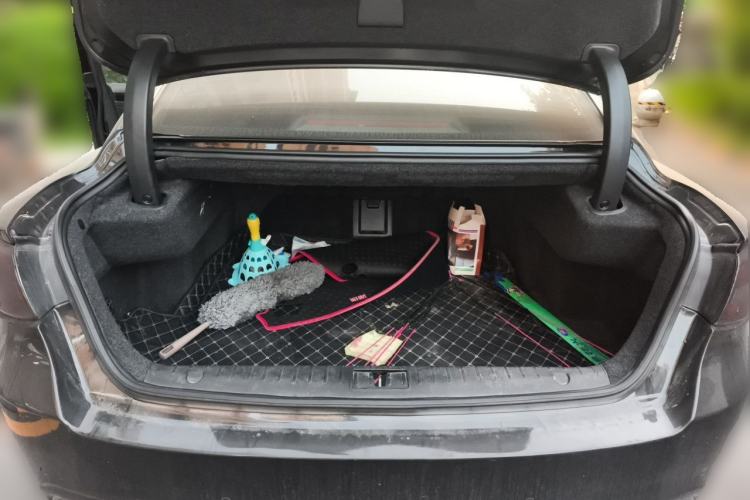 Used Geely Auto Emgrand GT 2016 2.4L Comfort Version Trunk