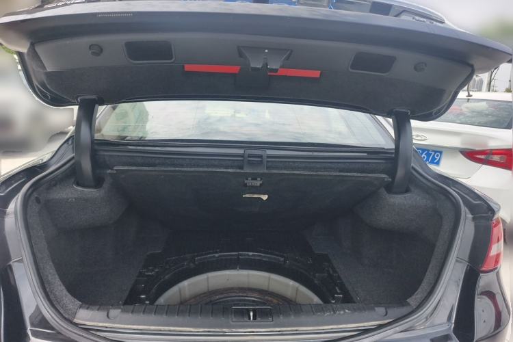 Used Geely Auto Emgrand GT 2016 1.8T Zunya Model Trunk