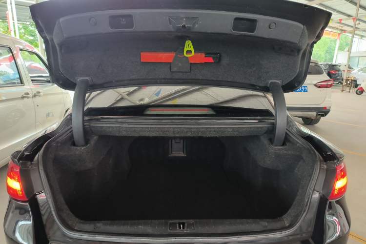 Used Geely Auto Emgrand GT 2016 2.4L Comfort Version Trunk