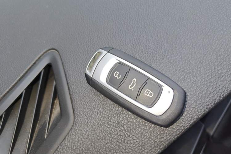 Used Geely Auto Emgrand GT 2016 2.4L Zunya Model Vehicle Key