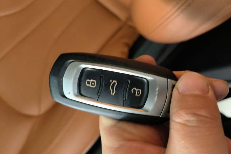 Used Geely Auto Emgrand GT 2016 2.4L Comfort Version Vehicle Key