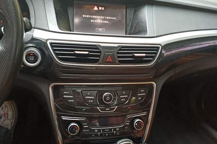 Used Geely Auto Emgrand GT 2016 2.4L Zunya Model Audio And AC Panel