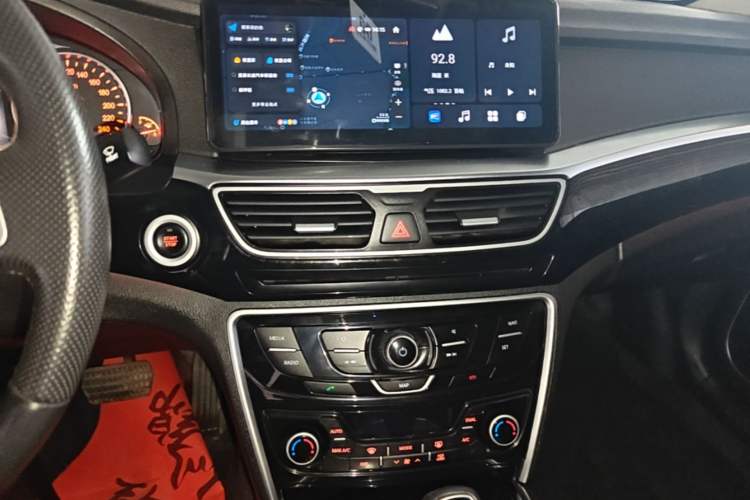 Used Geely Auto Emgrand GT 2016 2.4L Zunya Model Audio And AC Panel