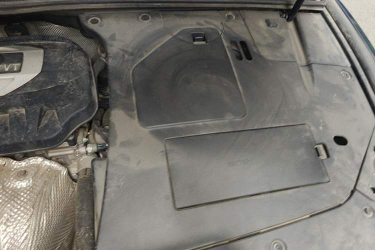 Used Geely Auto Emgrand GT 2016 2.4L Comfort Version Engine Bay Left