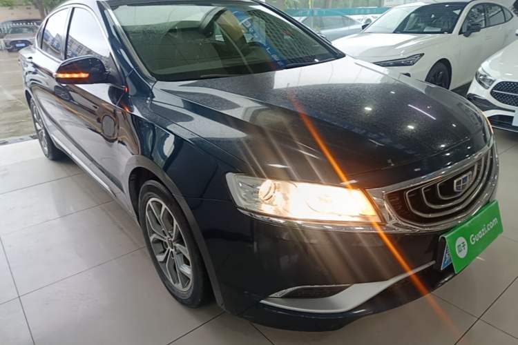 Used Geely Auto Emgrand GT 2016 2.4L Zunya Model Front Right 45 Deg