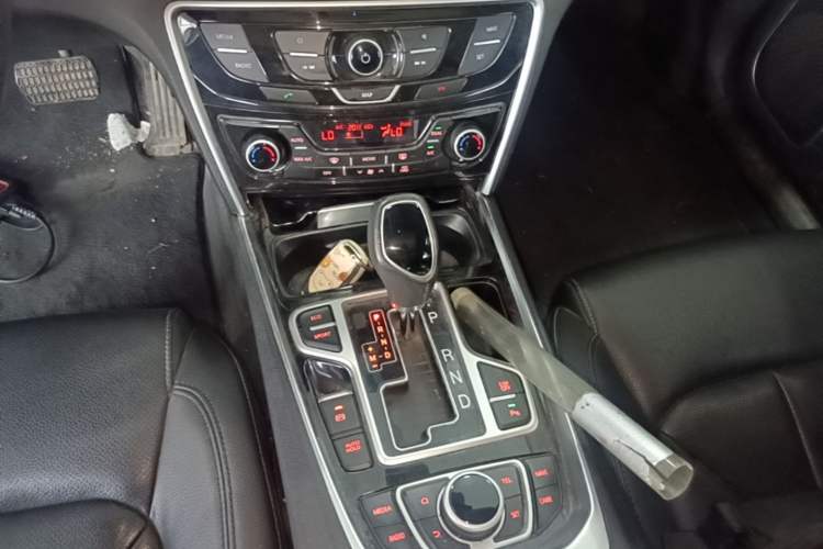 Used Geely Auto Emgrand GT 2016 2.4L Zunya Model Gear Lever