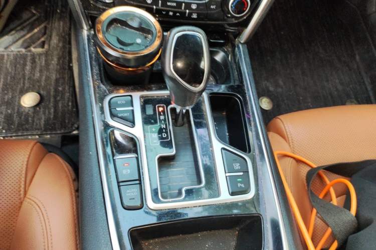 Used Geely Auto Emgrand GT 2016 1.8T Comfort Model Gear Lever