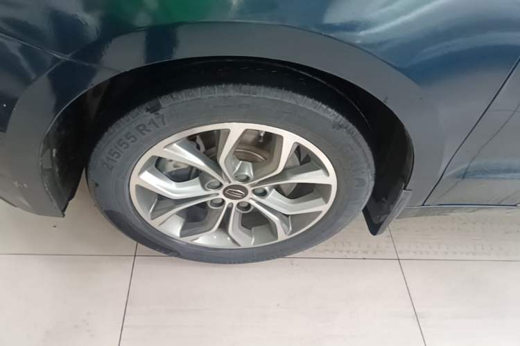 Used Geely Auto Emgrand GT 2016 2.4L Zunya Model Left Front Wheel Hub