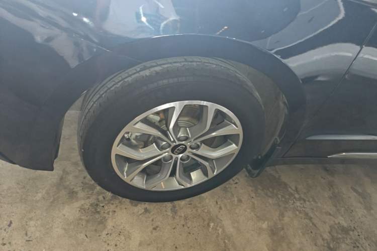 Used Geely Auto Emgrand GT 2016 2.4L Zunya Model Left Front Wheel Hub