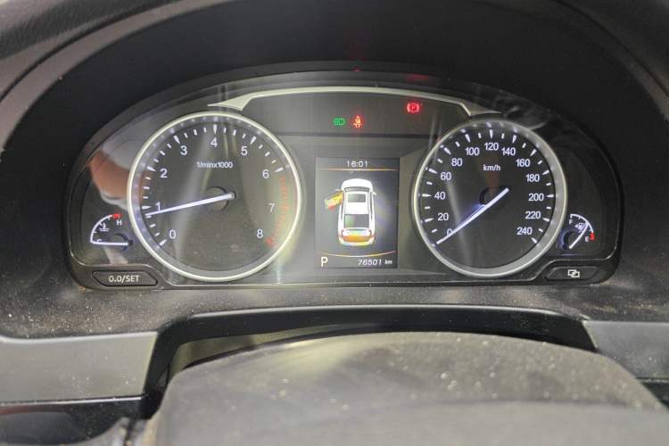 Used Geely Auto Emgrand GT 2016 2.4L Comfort Version Odometer Close Up