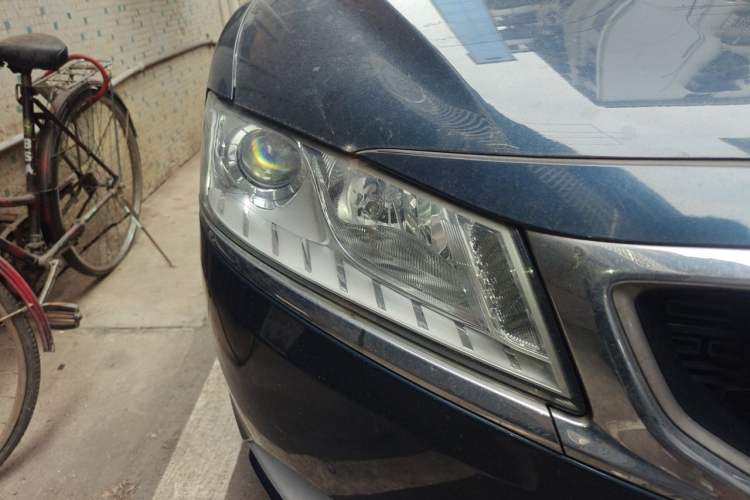 Used Geely Auto Emgrand GT 2016 2.4L Comfort Version Right Front Headlight