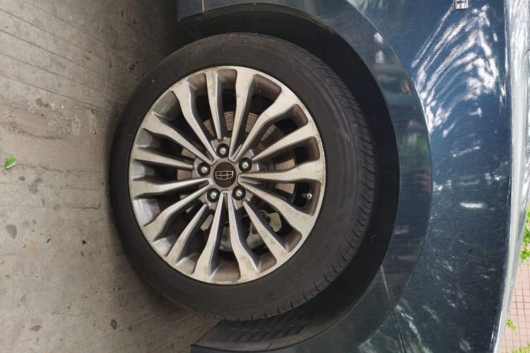 Used Geely Auto Emgrand GT 2016 1.8T Zunya Model Right Front Wheel Hub