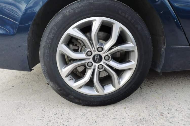 Used Geely Auto Emgrand GT 2016 2.4L Zunya Model Right Rear Wheel Hub