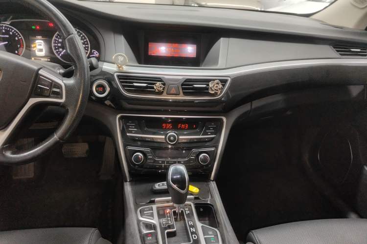 Used Geely Auto Emgrand GT 2016 2.4L Comfort Version Audio And AC Panel