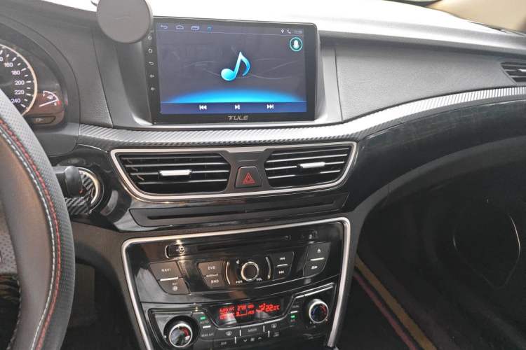 Used Geely Auto Emgrand GT 2016 2.4L Comfort Version Audio And AC Panel
